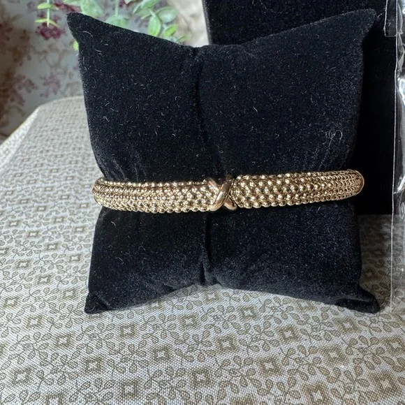 Park Lane Gold Jewelry Set - Picture 5 of 6